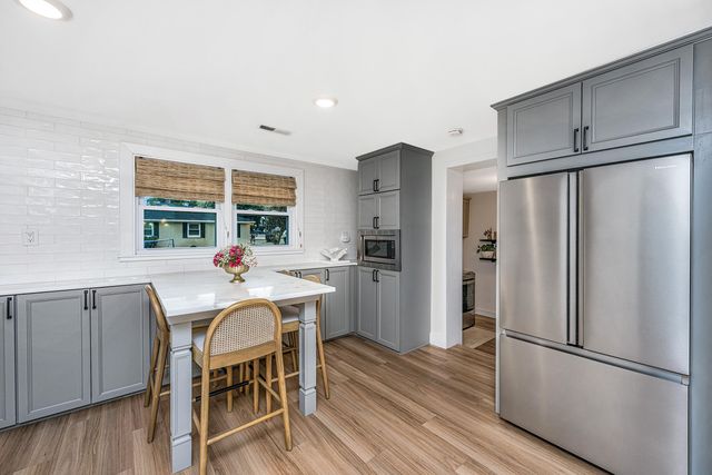 316 6th Avenue, Mount Pleasant, SC 29464