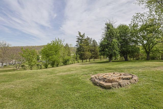 941 Hillview Road, Alexandria, KY 41001
