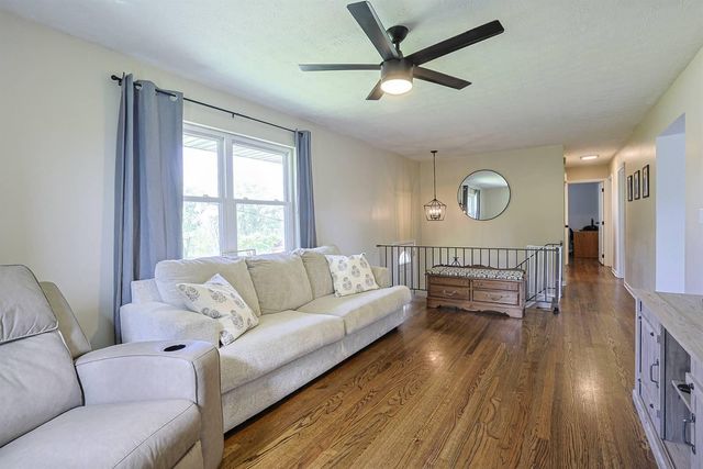 941 Hillview Road, Alexandria, KY 41001