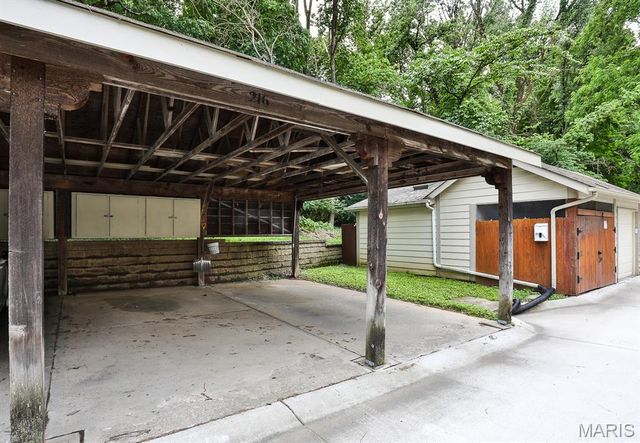 12966 Bryce Canyon Drive B, Maryland Heights, MO 63043