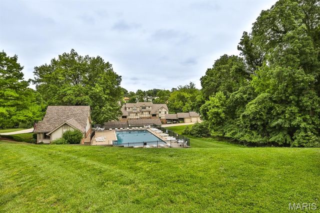 12966 Bryce Canyon Drive B, Maryland Heights, MO 63043