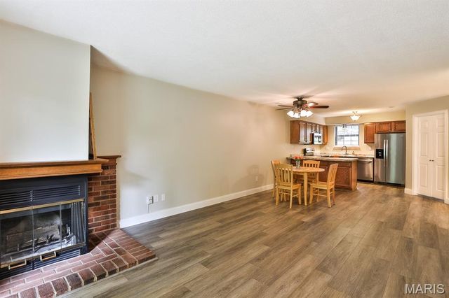 12966 Bryce Canyon Drive B, Maryland Heights, MO 63043