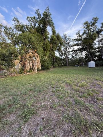 1605 E 33RD AVENUE, Tampa, FL 33610