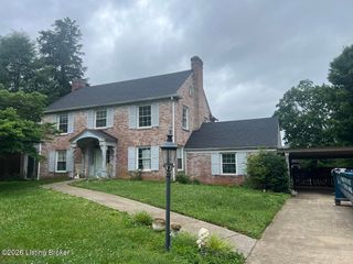 2209 Bashford Manor Ln, Louisville, KY 40218