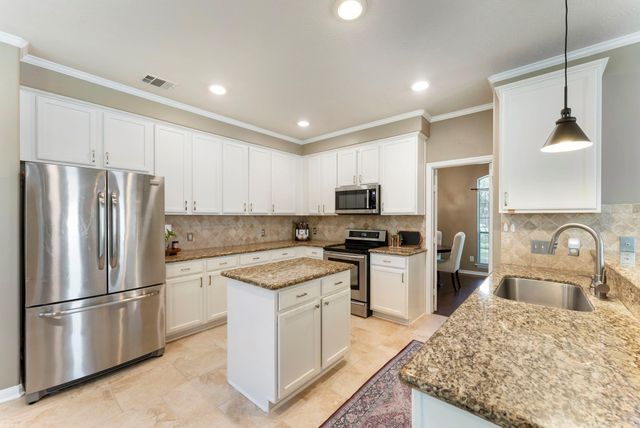 26 Almond Branch Place, The Woodlands, TX 77382