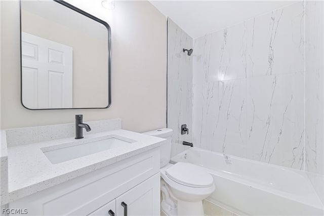 115 SE 24th AVE A-B, Cape Coral, FL 33990