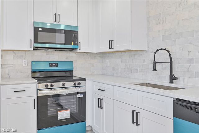 115 SE 24th AVE A-B, Cape Coral, FL 33990