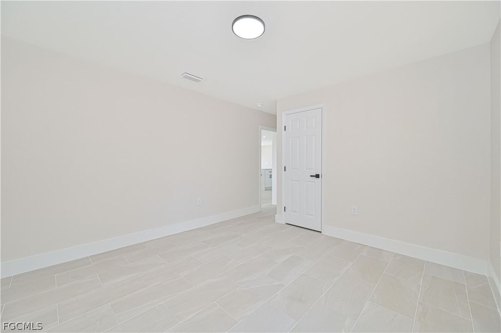 Image 36 of property listing at 115 SE 24th AVE A-B, Cape Coral, FL 33990