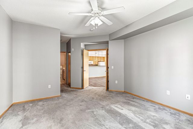 2405 39th Avenue NE 205, Saint Anthony, MN 55421