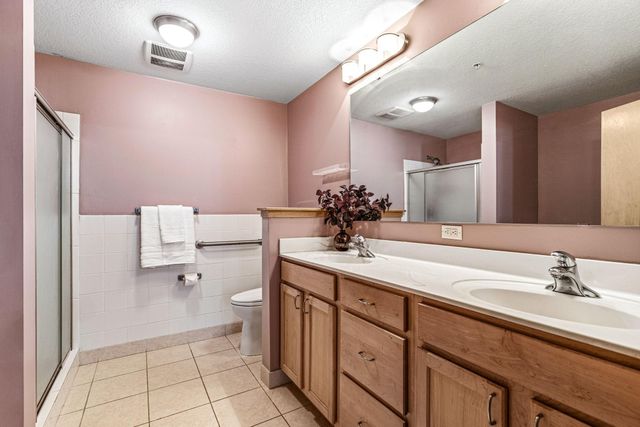 2405 39th Avenue NE 205, Saint Anthony, MN 55421