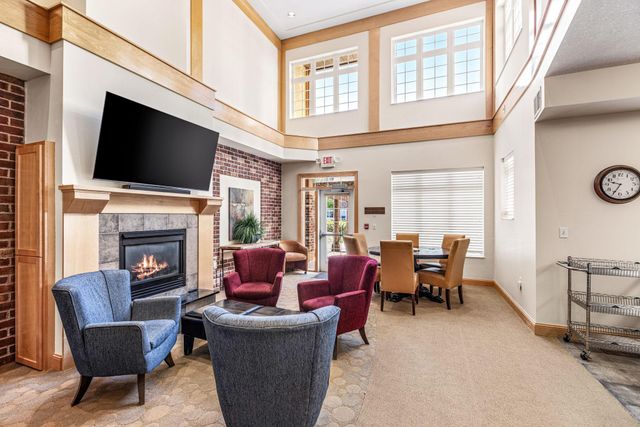 2405 39th Avenue NE 205, Saint Anthony, MN 55421