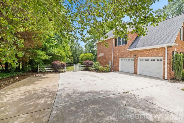 1321 Yellowood Court, Rock Hill, SC 29732