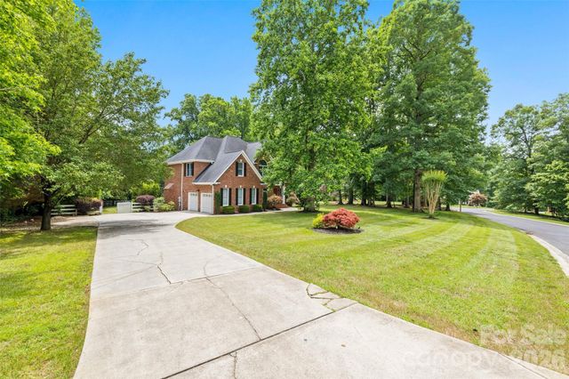 1321 Yellowood Court, Rock Hill, SC 29732
