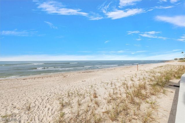 1065 Gulf Shore BLVD N 205, Naples, FL 34102