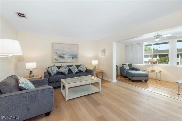 1065 Gulf Shore BLVD N 205, Naples, FL 34102