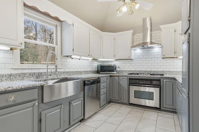 300 Westwoods Drive, Ellijay, GA 30540