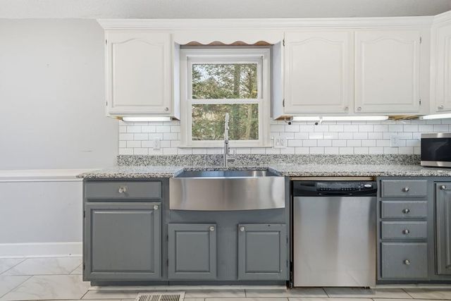 300 Westwoods Drive, Ellijay, GA 30540