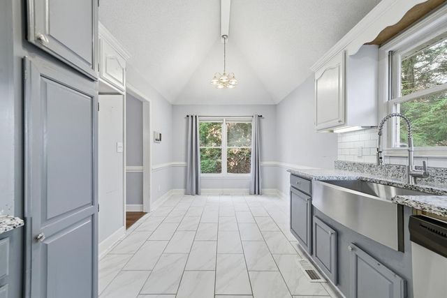 300 Westwoods Drive, Ellijay, GA 30540