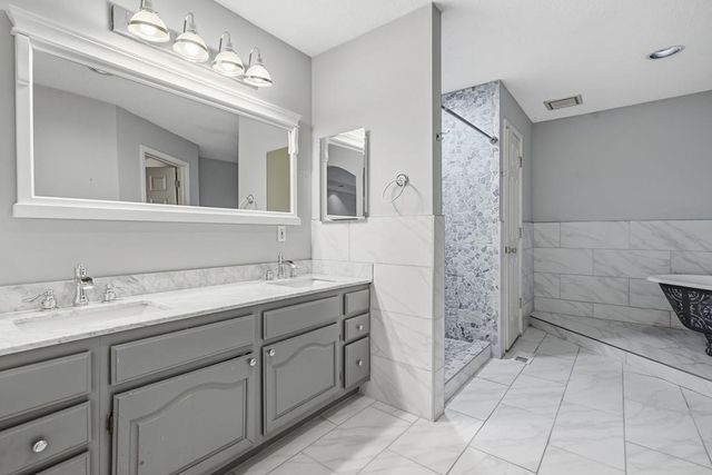 300 Westwoods Drive, Ellijay, GA 30540