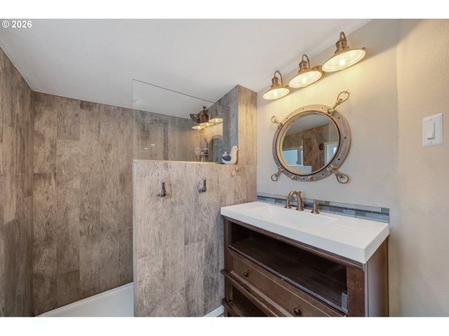 211 S 2ND Ave, Rockaway Beach, OR 97136