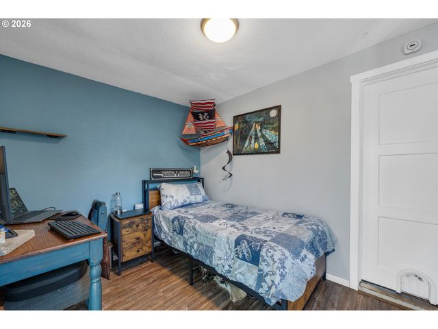 211 S 2ND Ave, Rockaway Beach, OR 97136