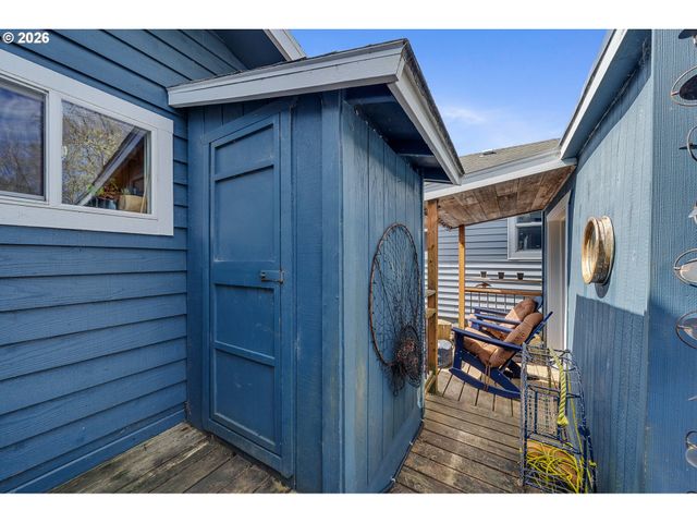 211 S 2ND Ave, Rockaway Beach, OR 97136