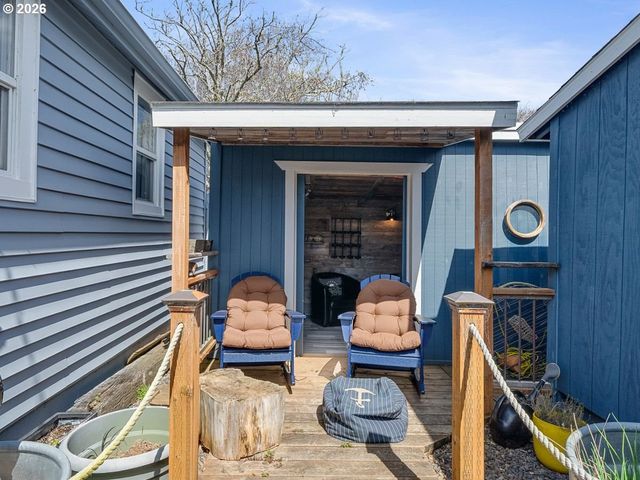 211 S 2ND Ave, Rockaway Beach, OR 97136