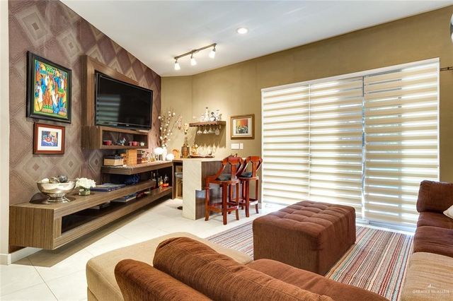 2404 S 43rd Street, Mcallen, TX 78503