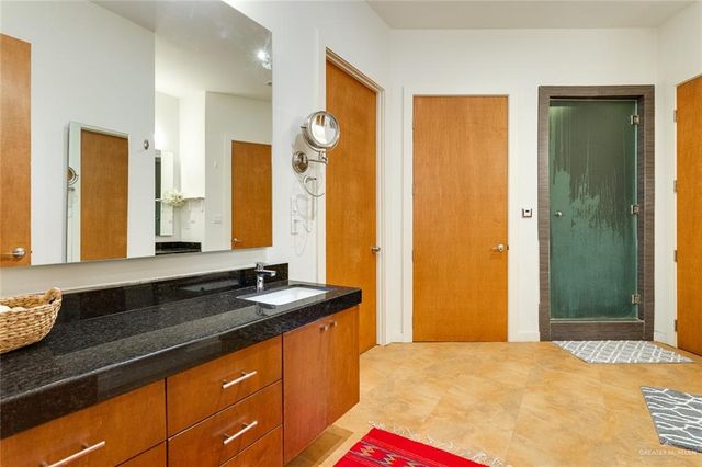 2404 S 43rd Street, Mcallen, TX 78503