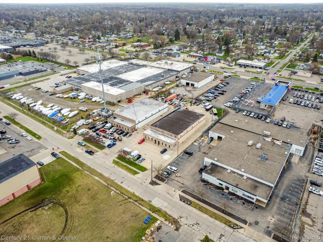 32639 Industrial Road, Garden City, MI 48135