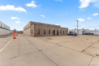 32639 Industrial Road, Garden City, MI 48135