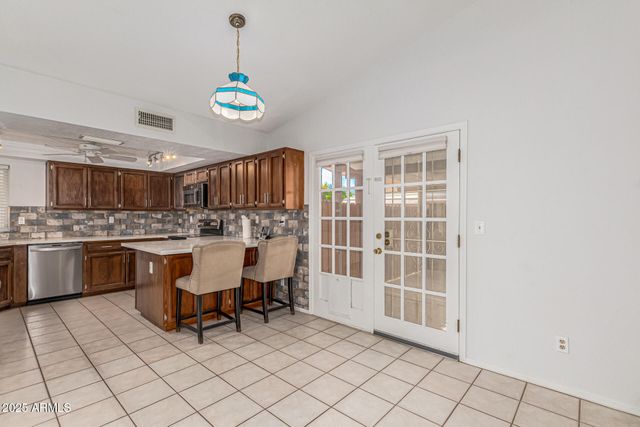 6243 W CHOLLA Street, Glendale, AZ 85304