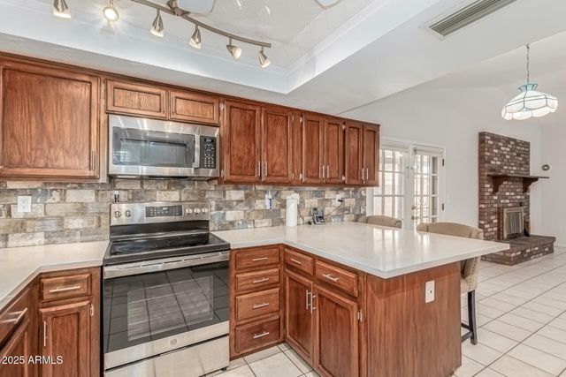 6243 W CHOLLA Street, Glendale, AZ 85304