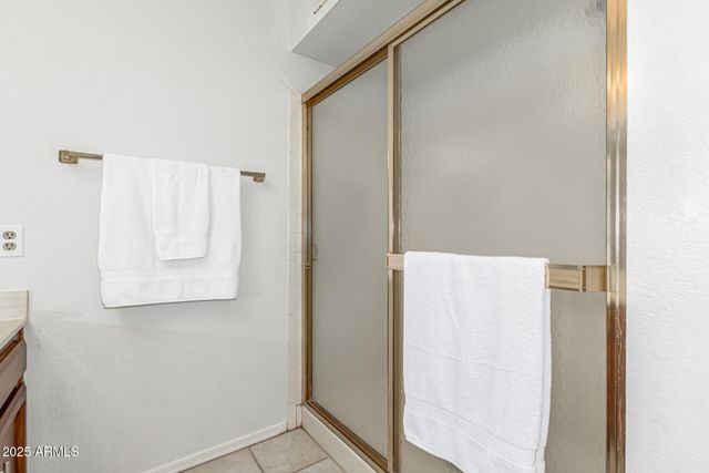 6243 W CHOLLA Street, Glendale, AZ 85304