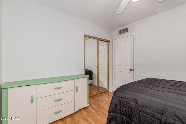 6243 W CHOLLA Street, Glendale, AZ 85304