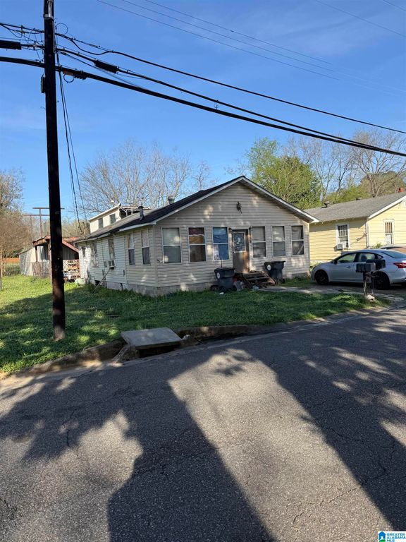 216 1ST AVENUE, Mulga, AL 35118