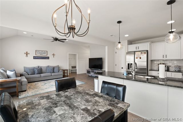 5527 Limestone Creek Drive, Charlestown, IN 47111