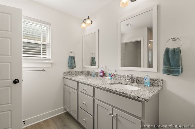 5527 Limestone Creek Drive, Charlestown, IN 47111