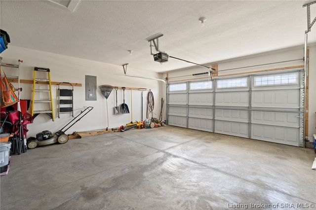 5527 Limestone Creek Drive, Charlestown, IN 47111