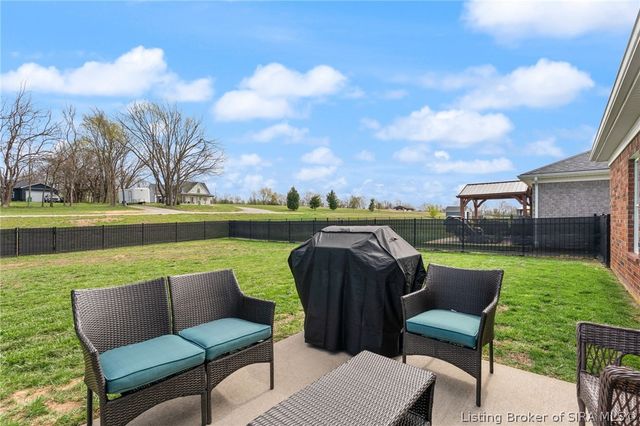 5527 Limestone Creek Drive, Charlestown, IN 47111