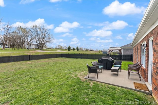 5527 Limestone Creek Drive, Charlestown, IN 47111