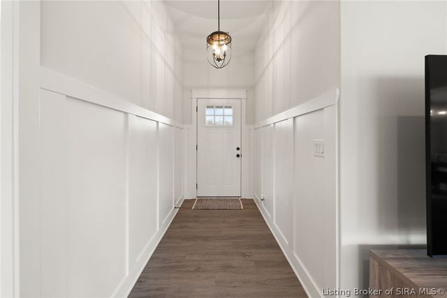 5527 Limestone Creek Drive, Charlestown, IN 47111