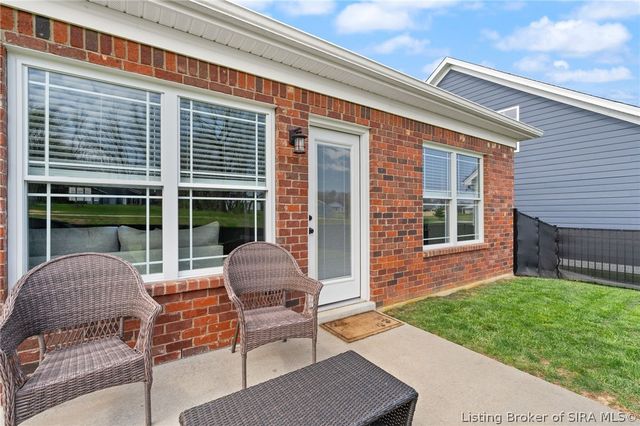 5527 Limestone Creek Drive, Charlestown, IN 47111