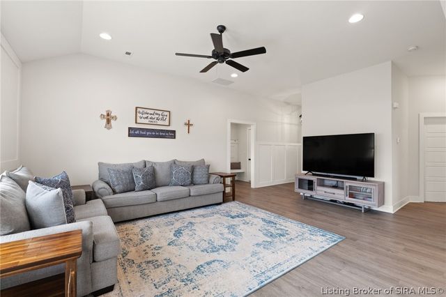 5527 Limestone Creek Drive, Charlestown, IN 47111