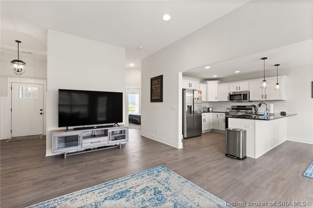 5527 Limestone Creek Drive, Charlestown, IN 47111