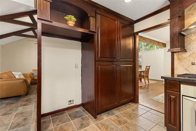 2011 River Falls Drive, Houston, TX 77339