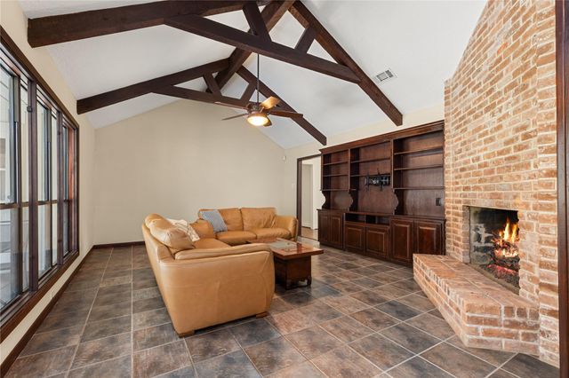 2011 River Falls Drive, Houston, TX 77339