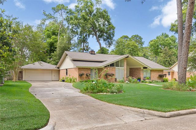 2011 River Falls Drive, Houston, TX 77339