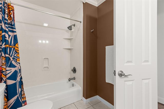 2011 River Falls Drive, Houston, TX 77339