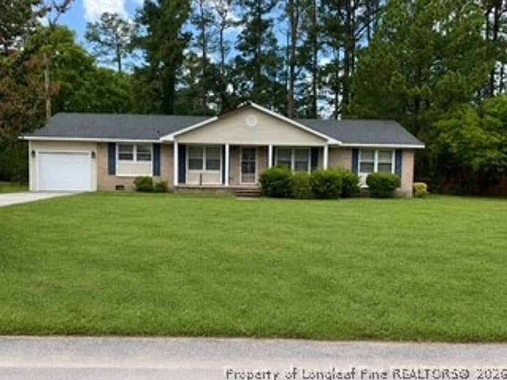 130 Golf Drive, Fayetteville, NC 28314 — exterior
